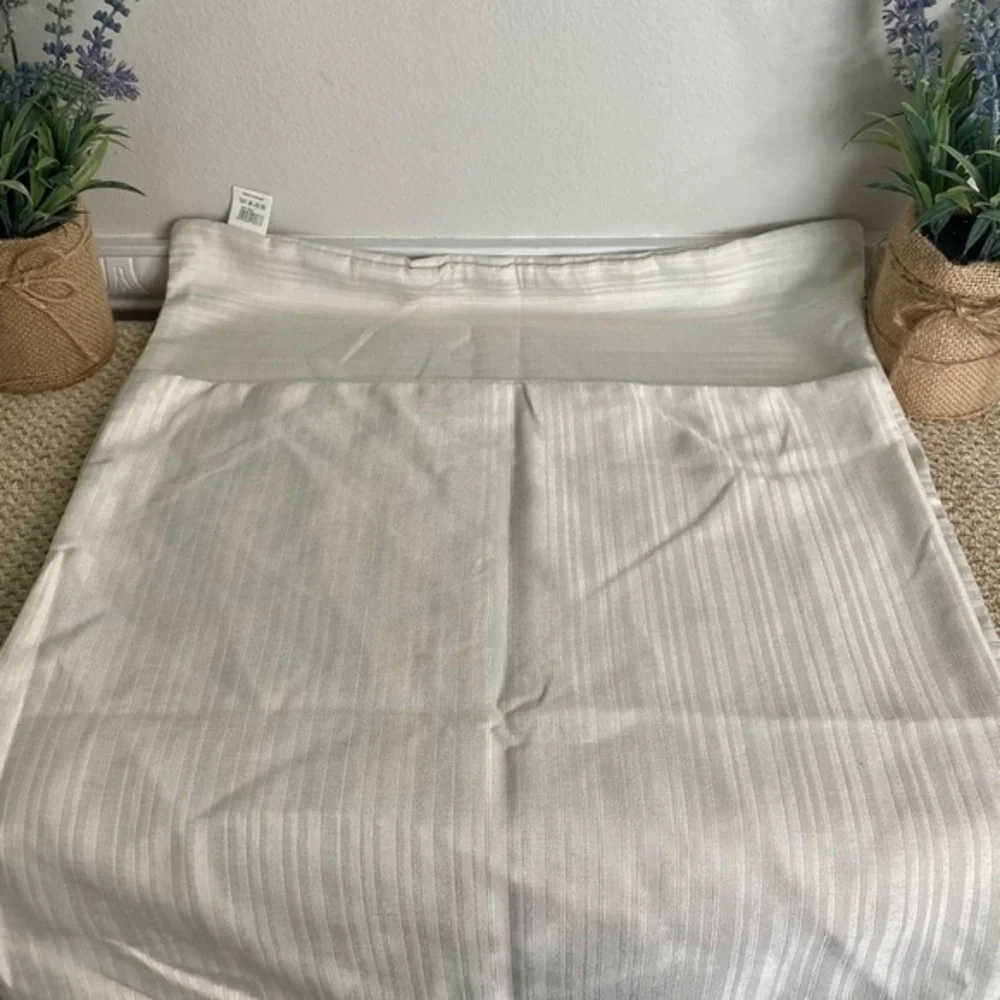 🌸Set of 2 Pillow Cases🤍🤎